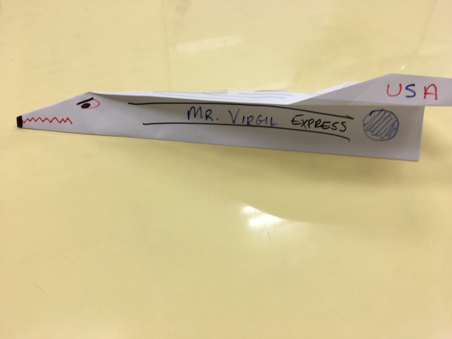 Mr.Virgil　春のクラス　paper airplane