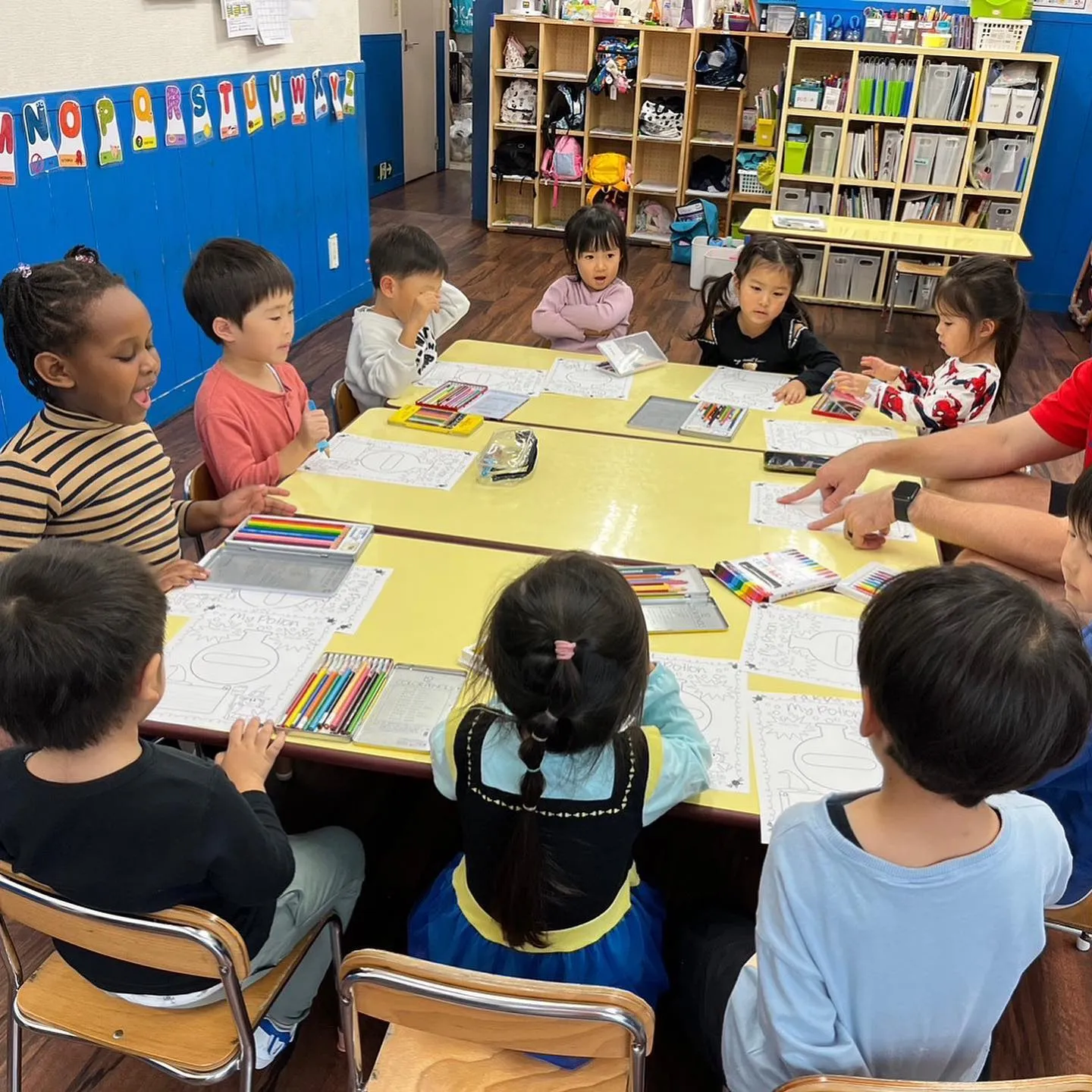 10/25(水) Kinder class today 