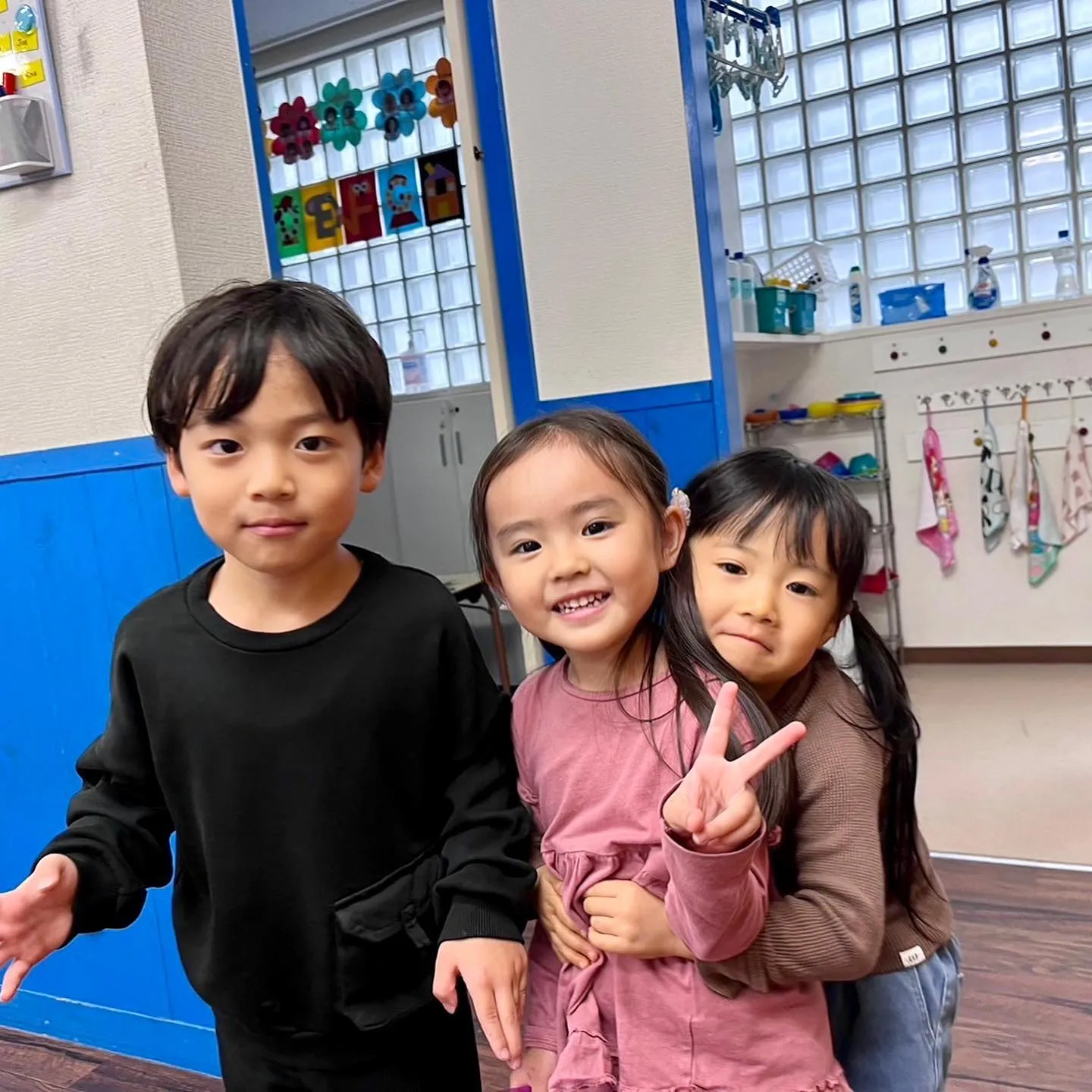 10/31(火) Kinder class today 🎃👻...