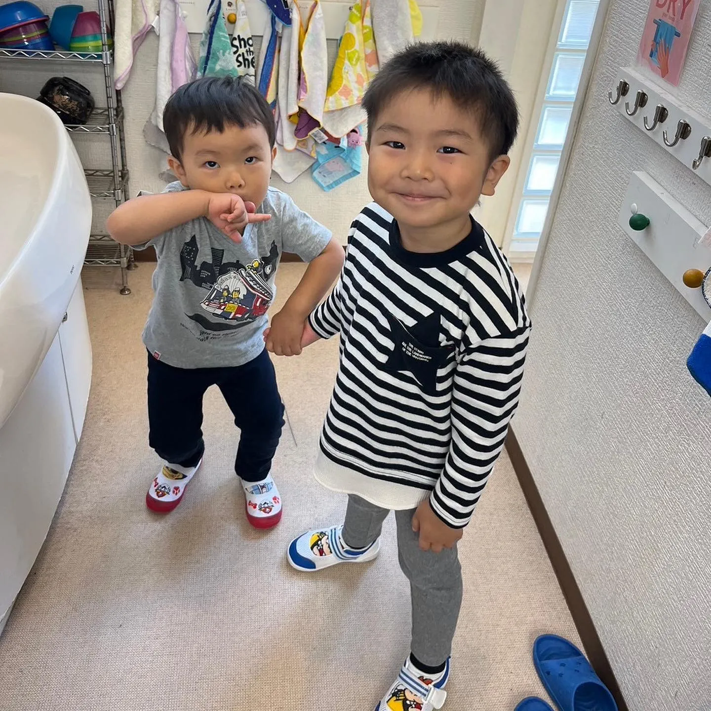 11/8(水) Kinder class today 💫 1...