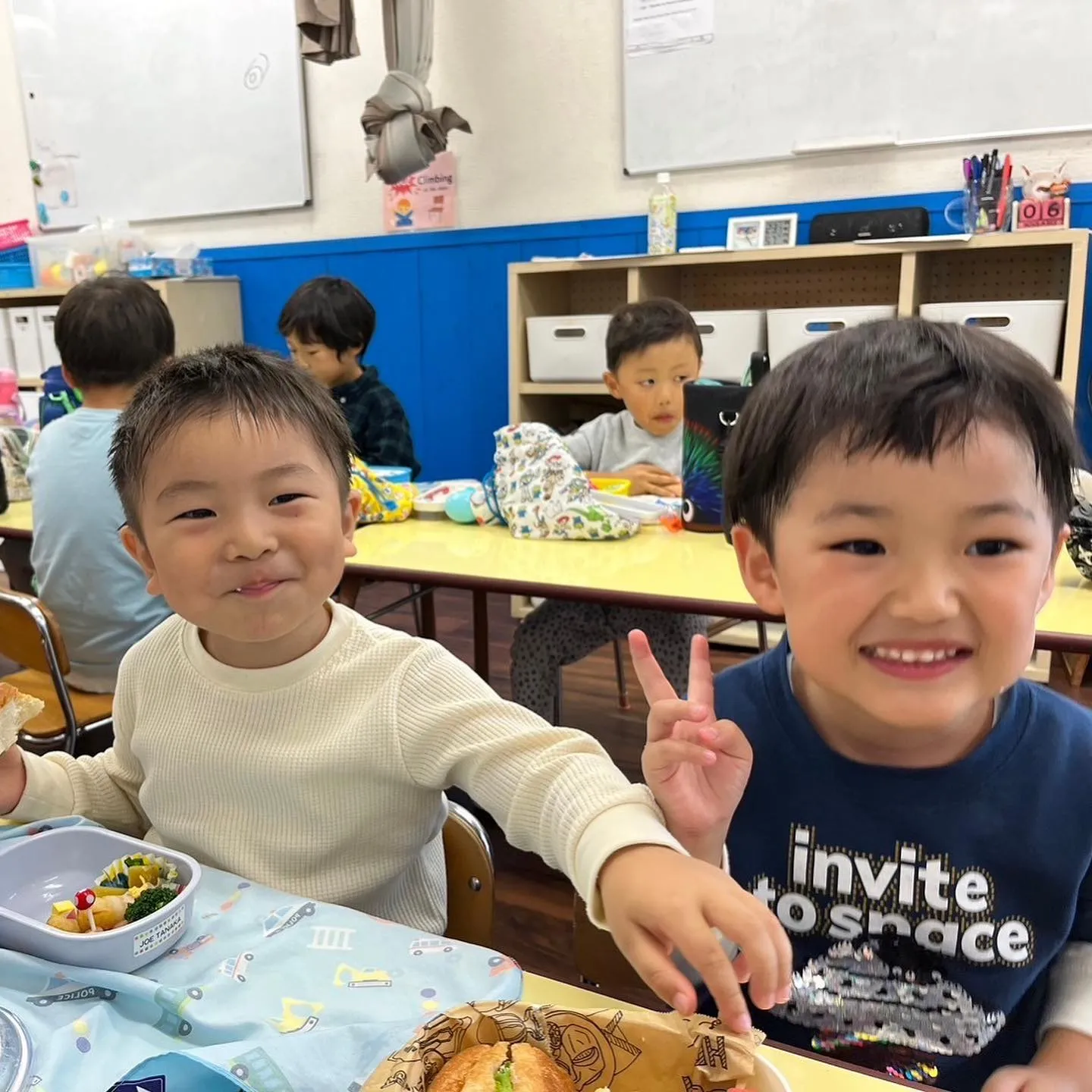 11/9(木) Kinder class today 1/2