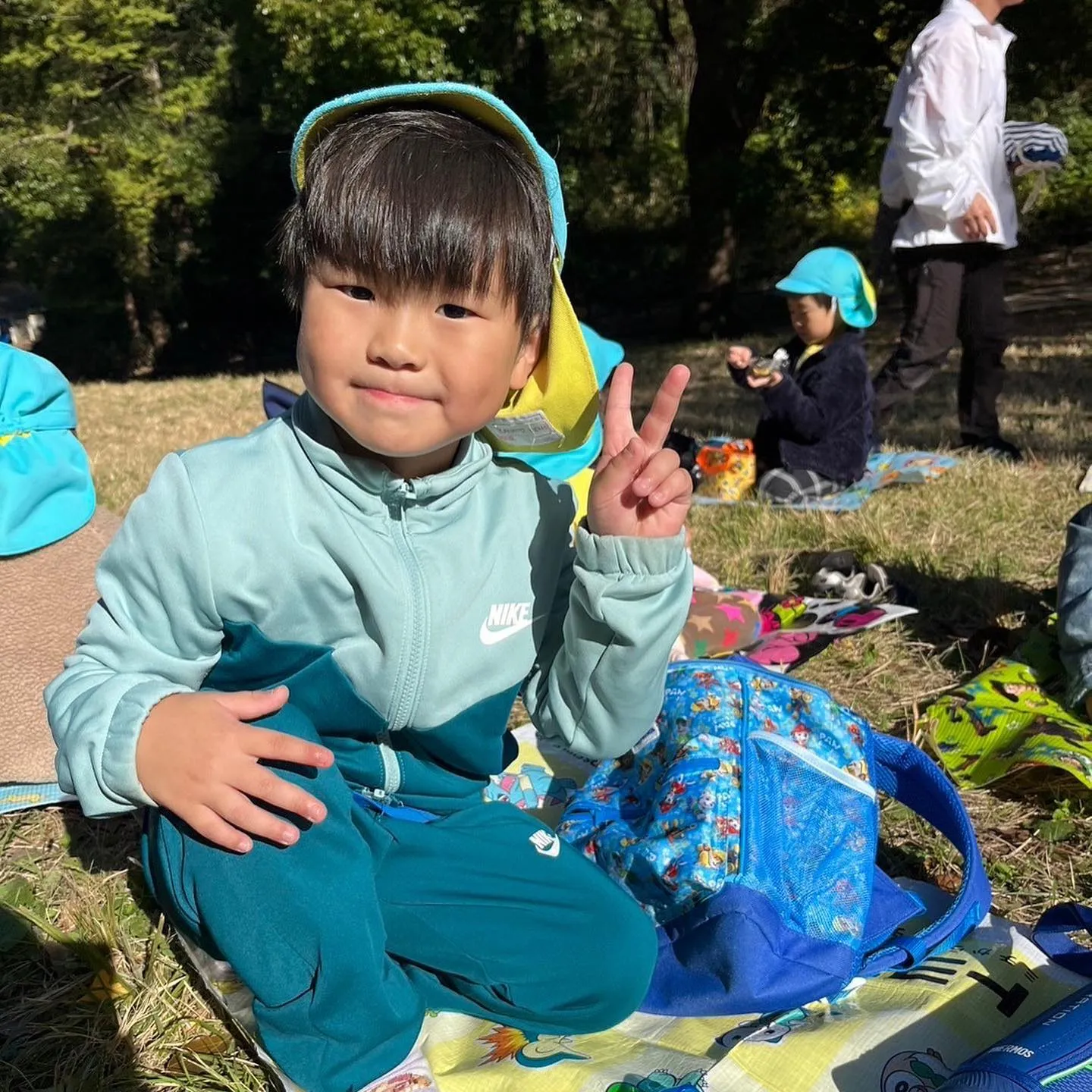 今日は公園へピクニックに出掛けました