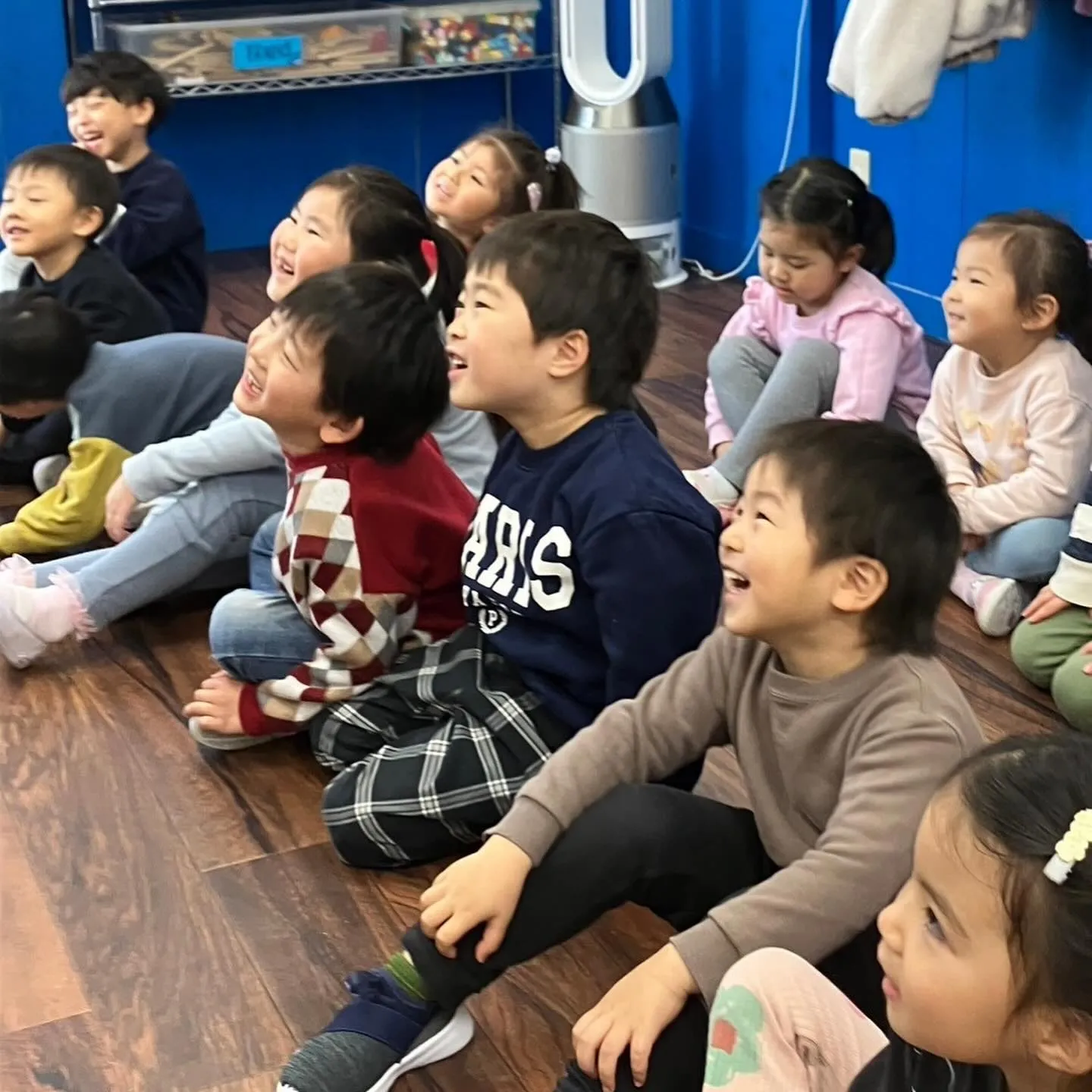 2/16(金) Today in Kinder class ...