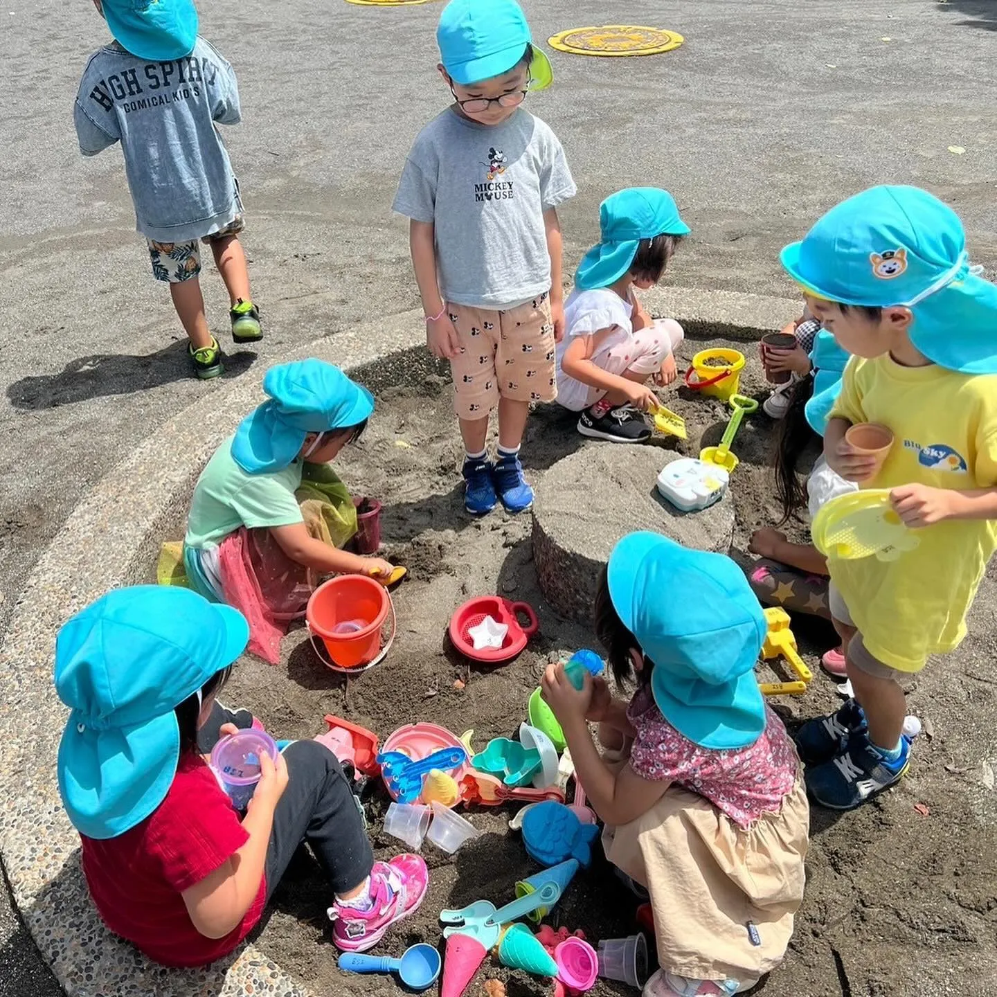 Kinder class at the park 