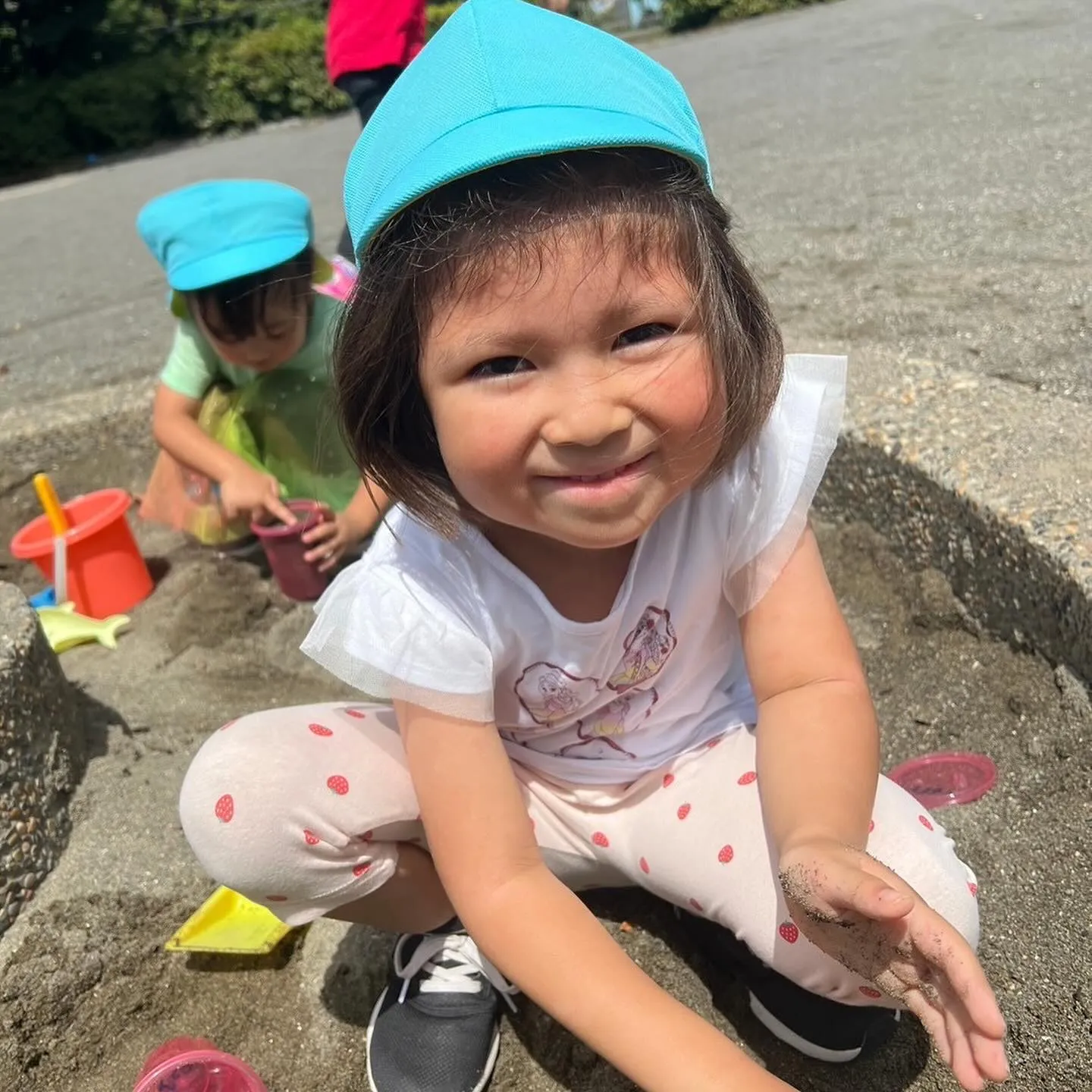 Kinder class at the park 