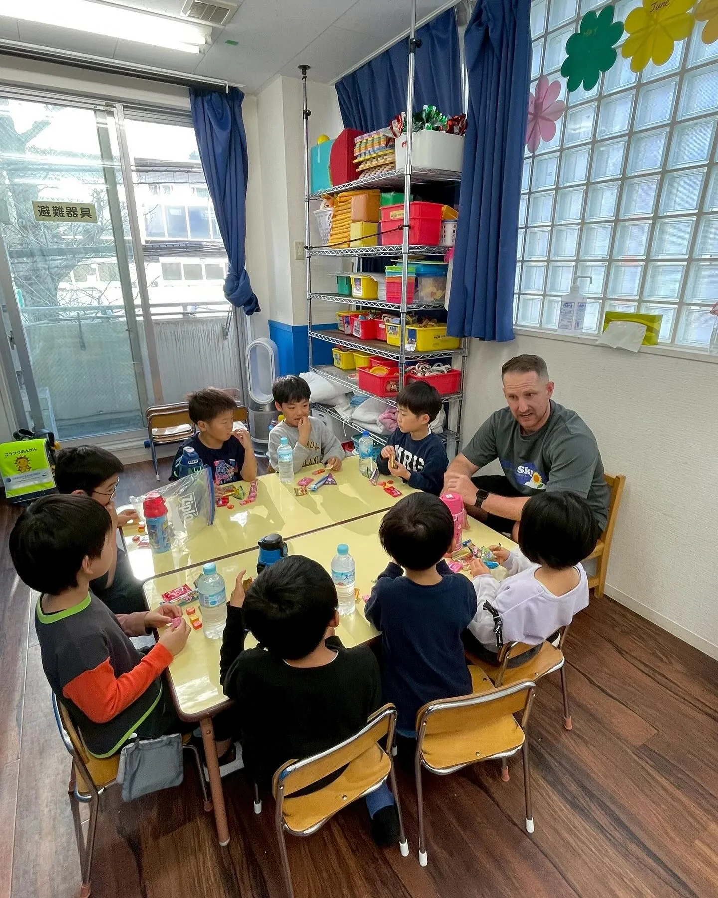 Bilingual class, and Kinder cl...