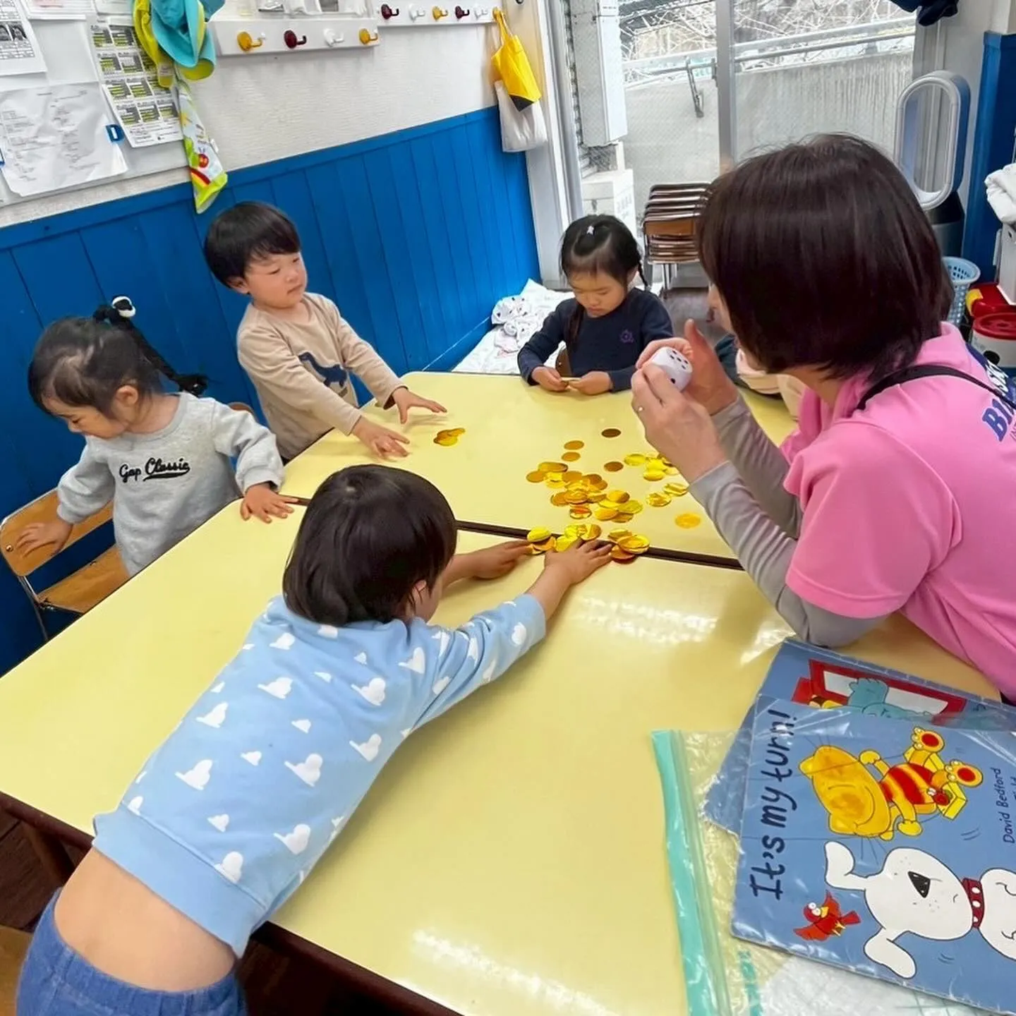 Kinder plus Thursday 