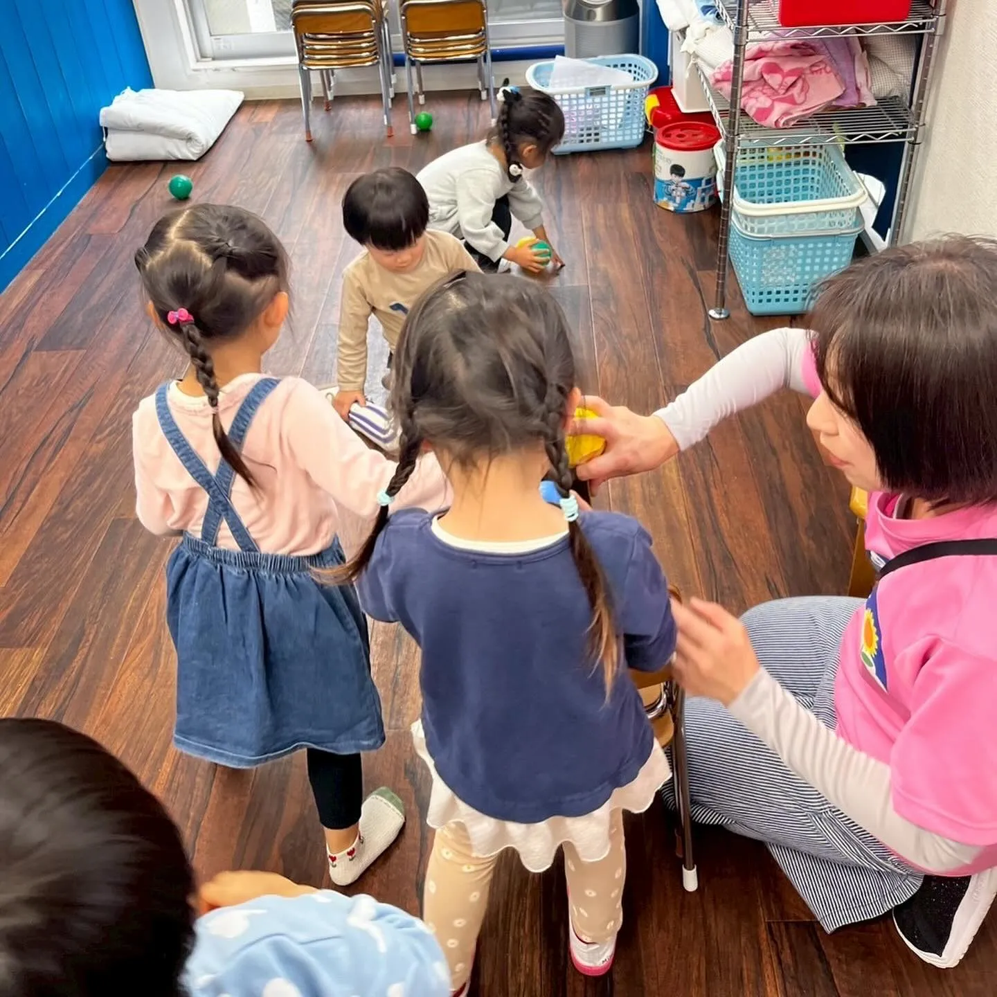 Kinder plus Thursday 