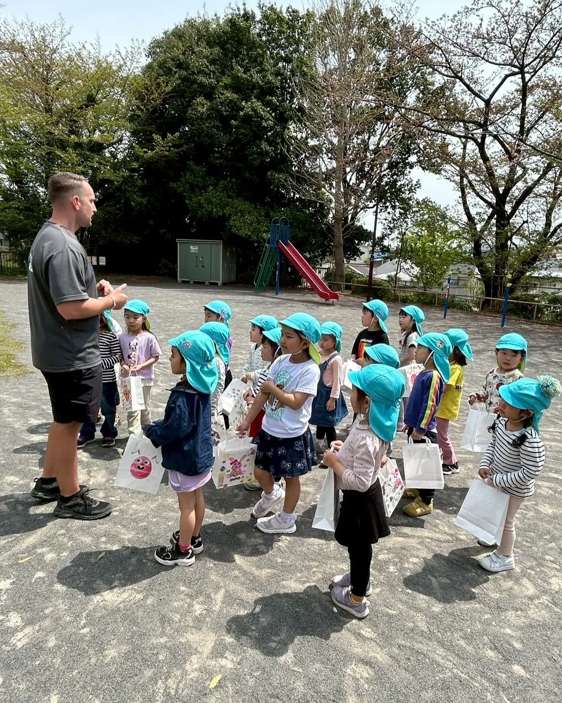 2025年のイースターは4/20(日)