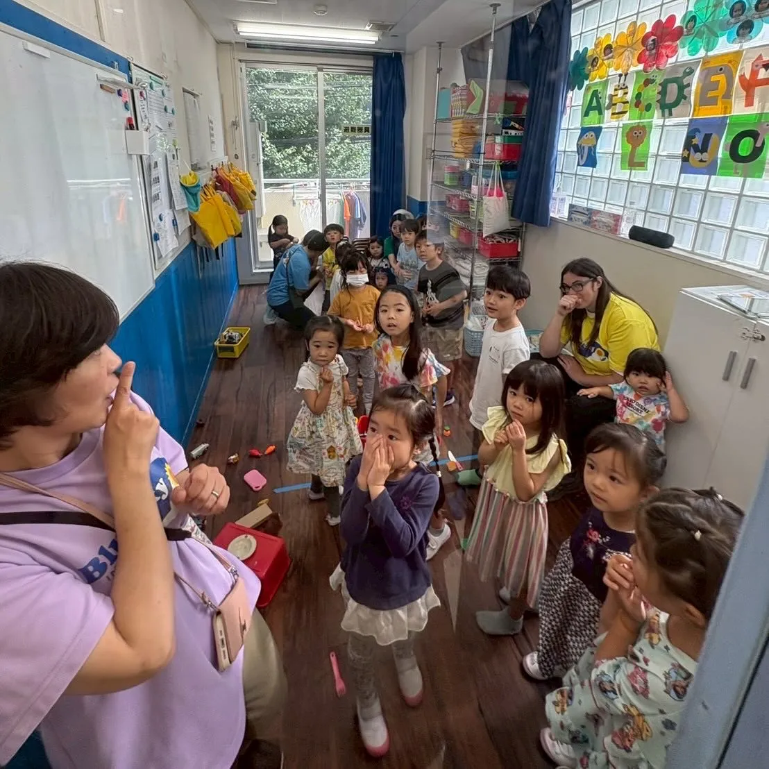 不審者の避難訓練をしました