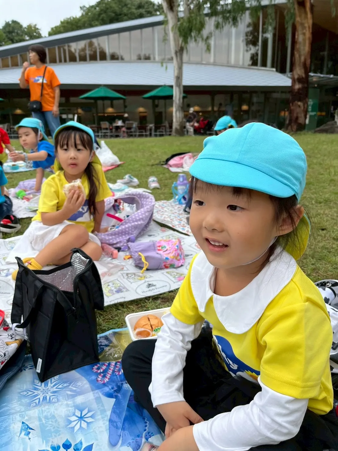 Today is a field trip！🌳