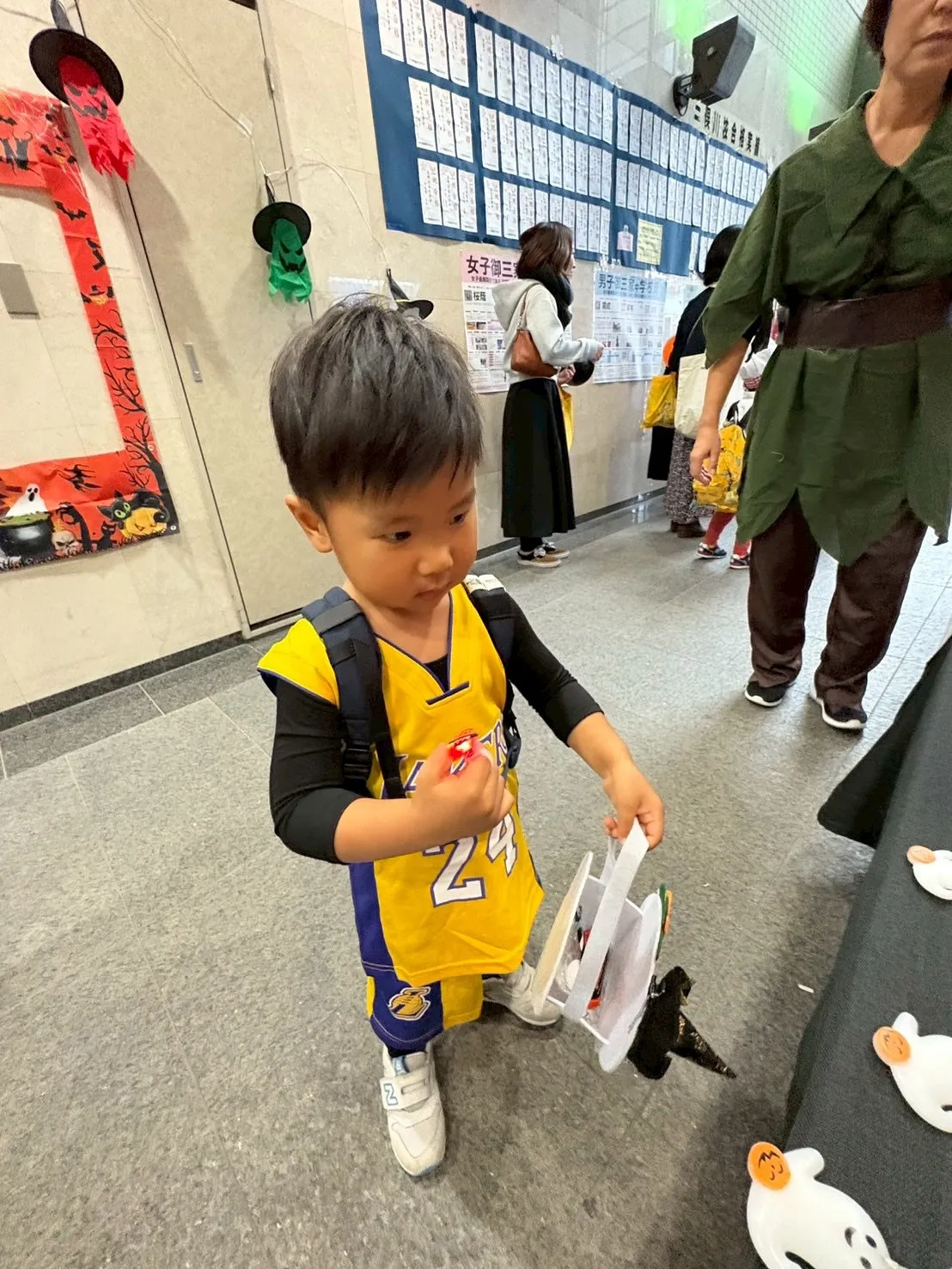 Trick or treat !!🎃👻