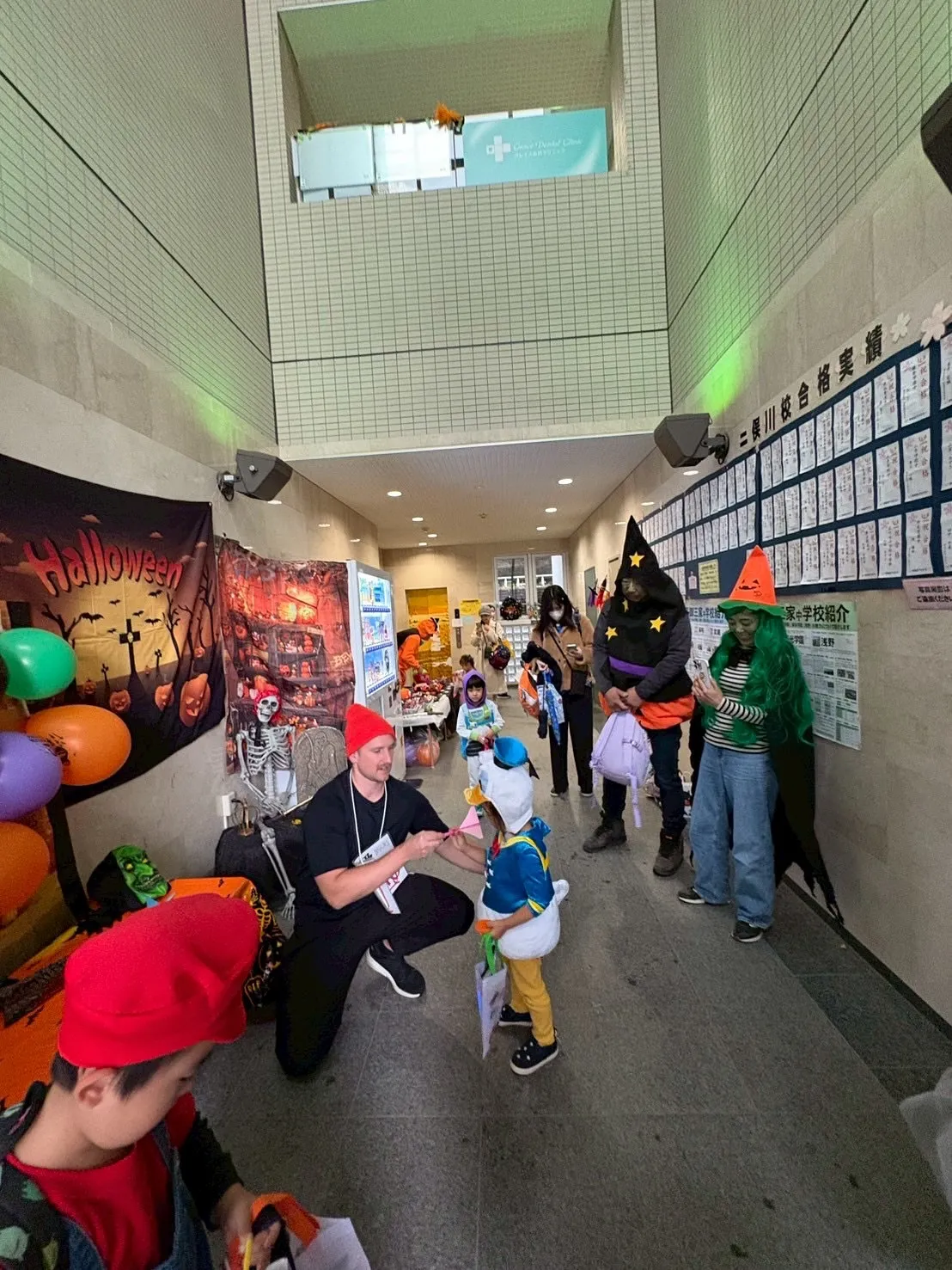 Trick or treat !!🎃👻