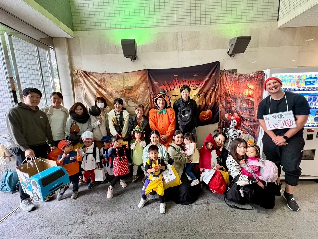 Trick or treat !!🎃👻