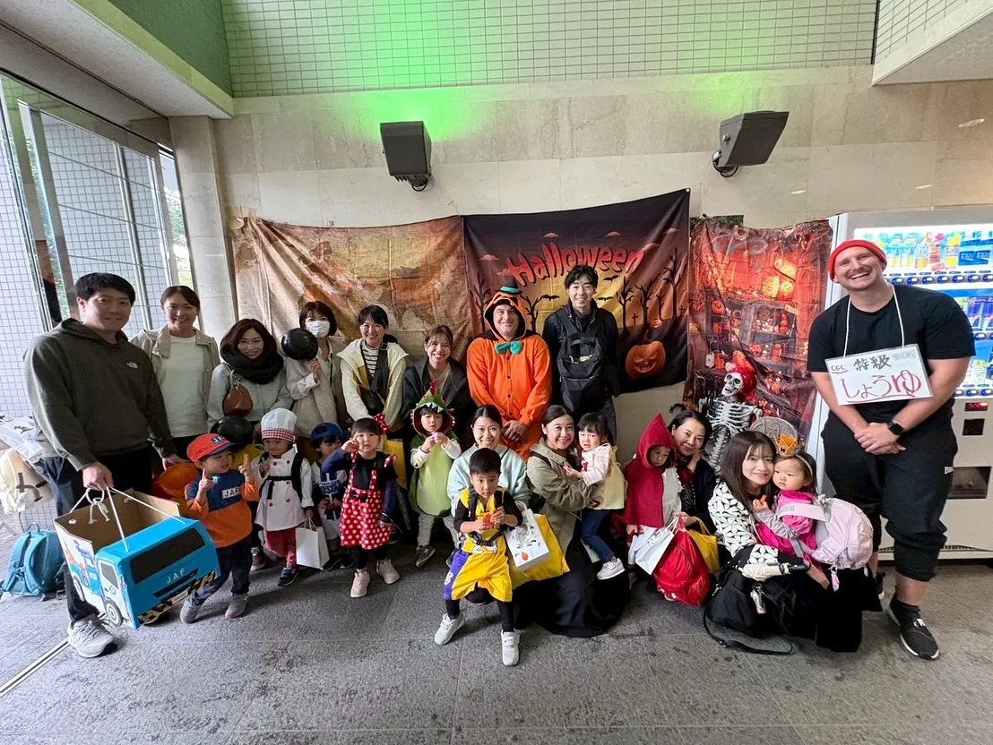 Trick or treat !!🎃👻