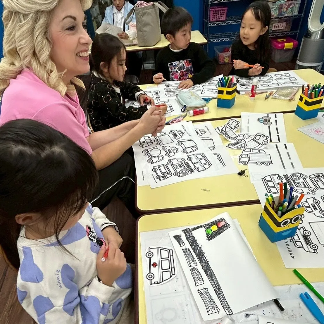 Bilingual class and Club Wedne...