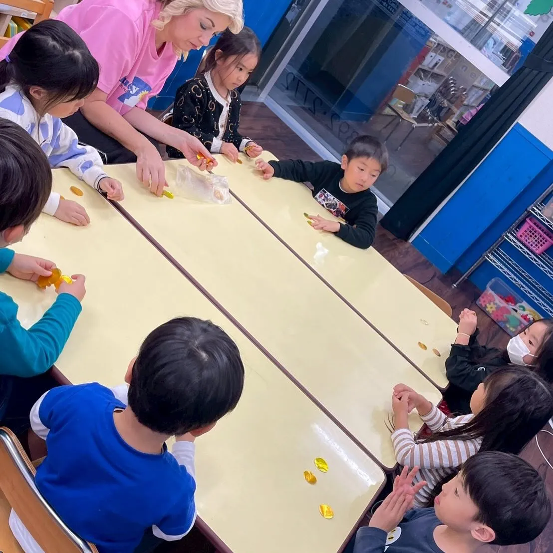 Bilingual class and Club Wedne...