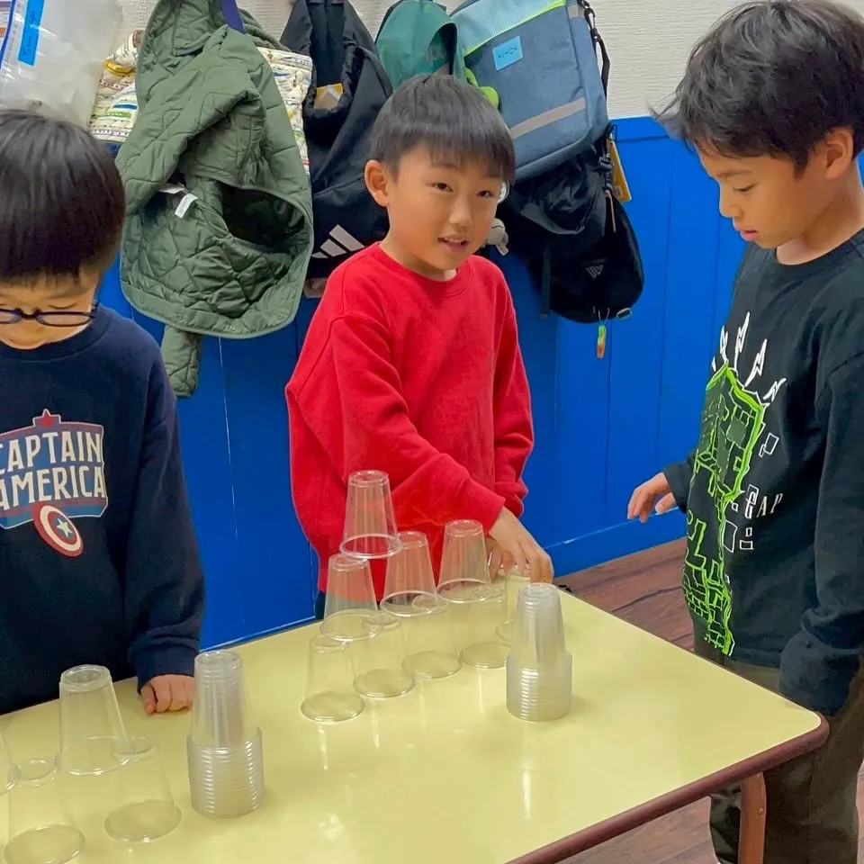 Bilingual class and Club Wedne...