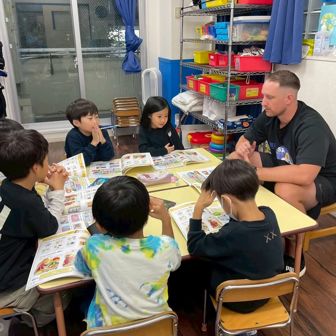 Bilingual class & free time in...