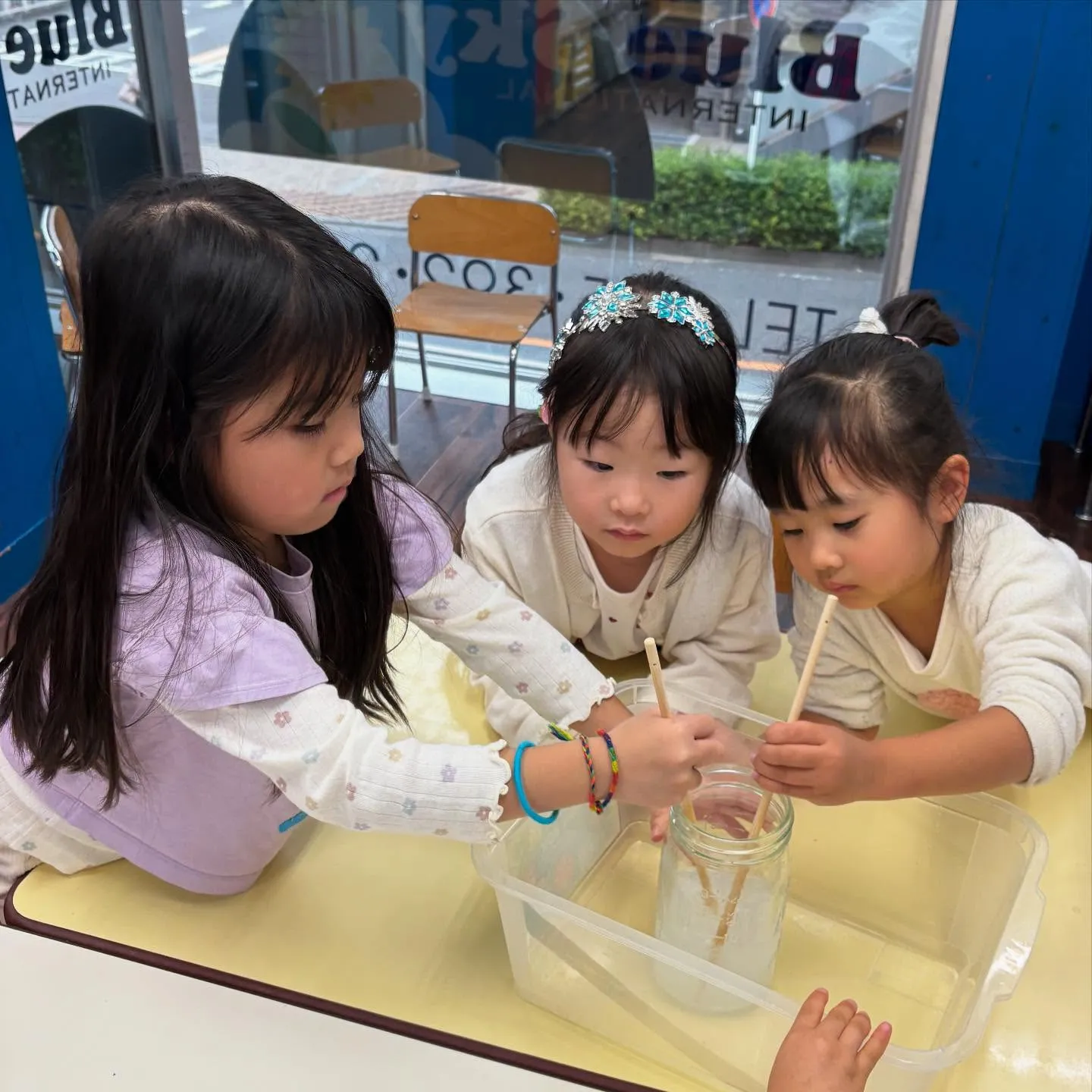 Kinder class experiment