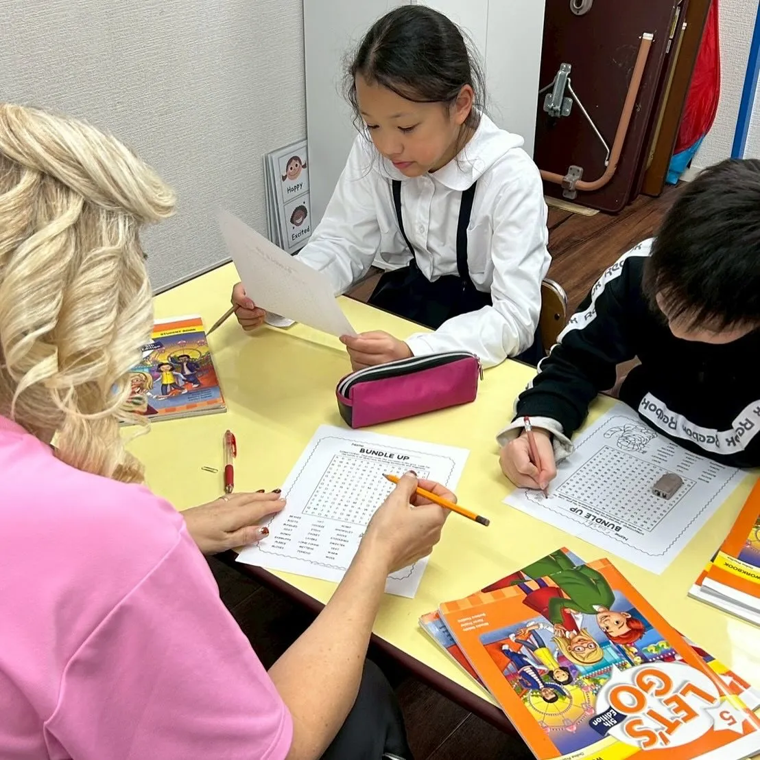 Bilingual classes Wednesday 