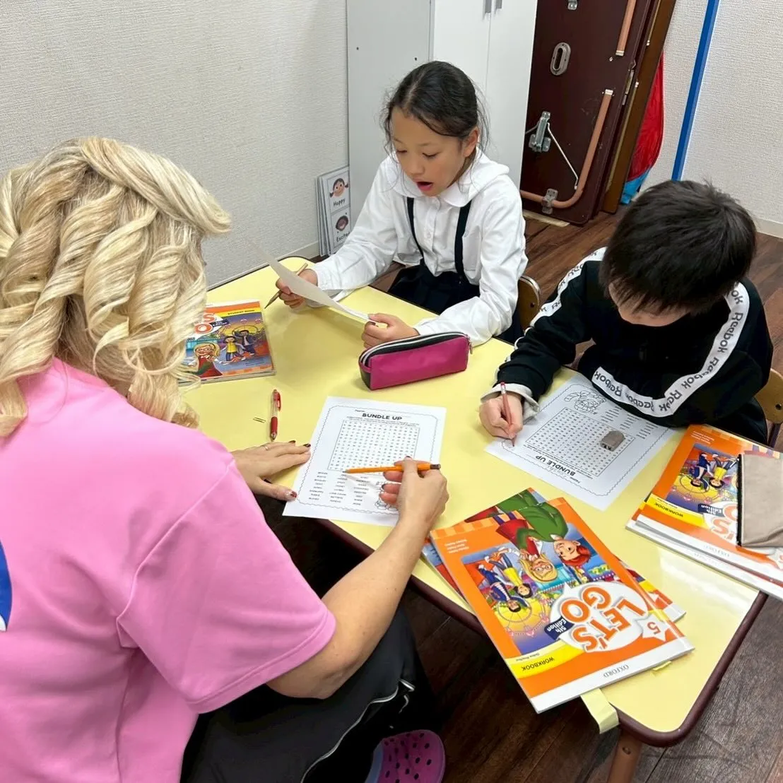 Bilingual classes Wednesday 