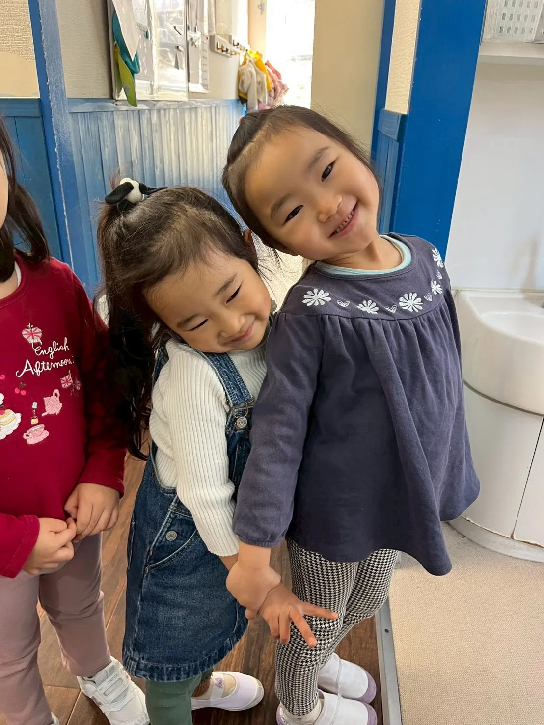 Hana, a teacher loved by the c...