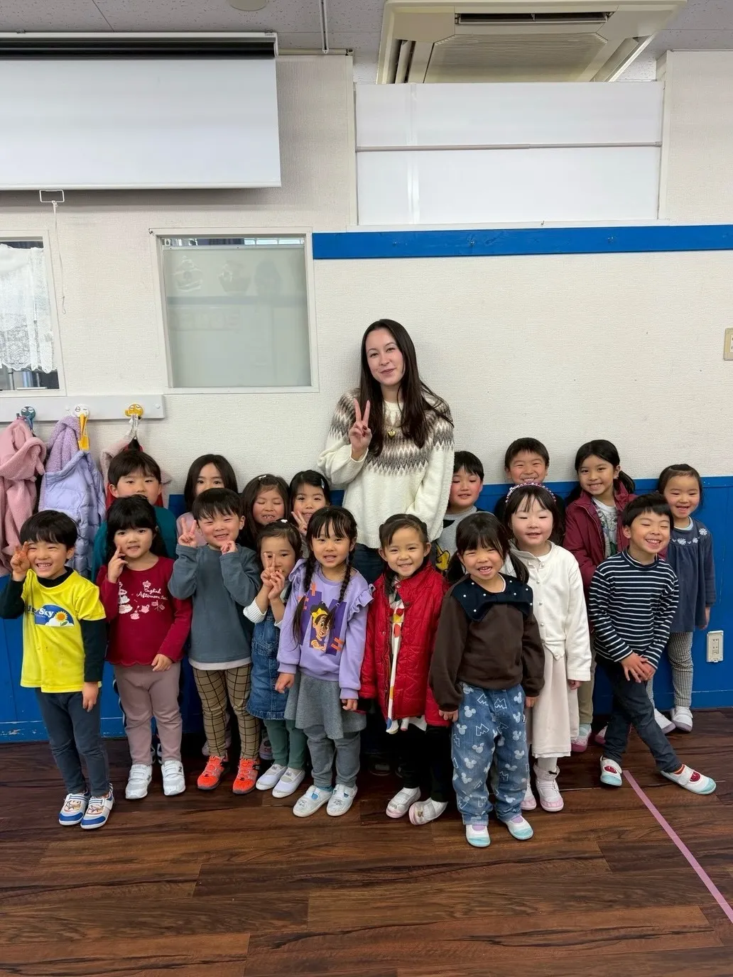 Hana, a teacher loved by the c...