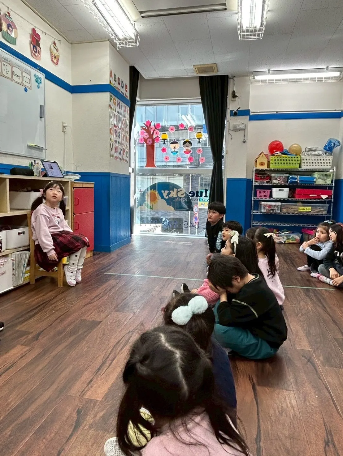 K3からスクールにプレゼントをいただきました🎁