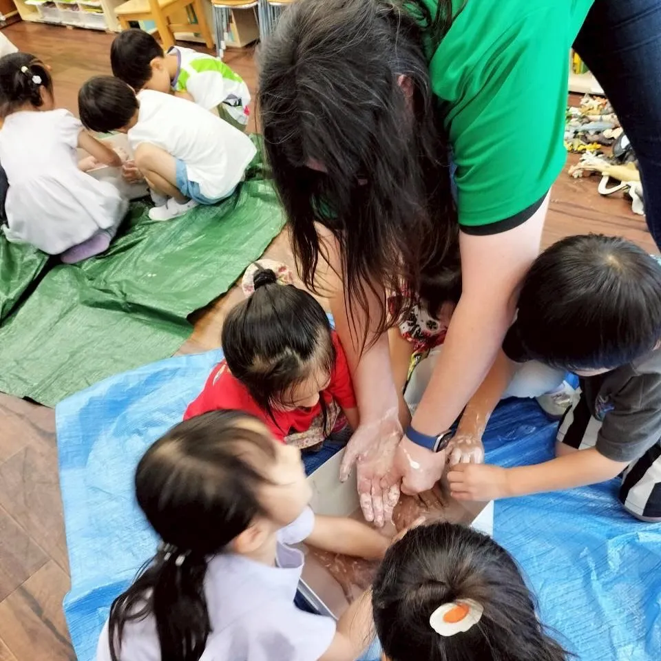 Kinder Thursday 