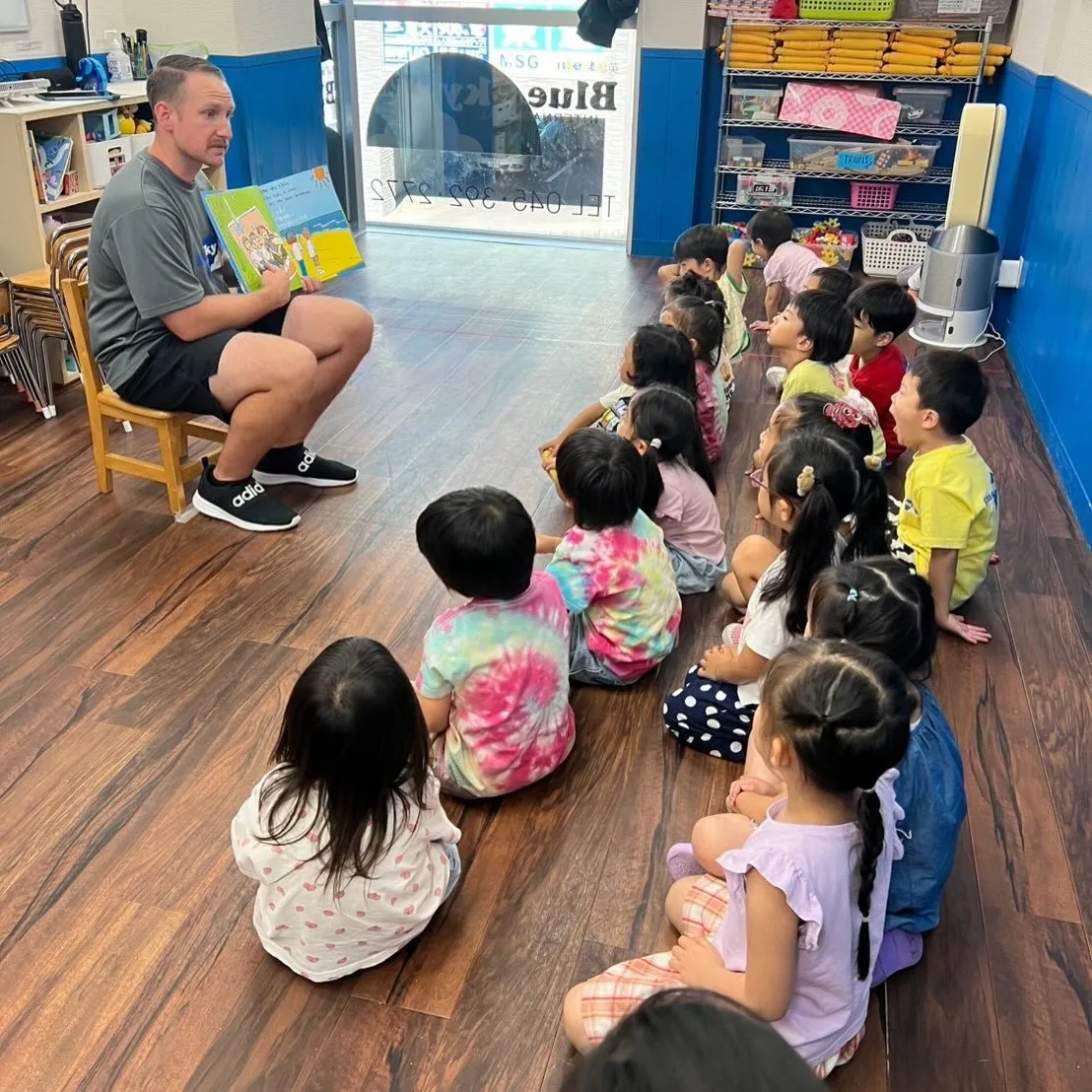 Kinder and toddler class Wedne...