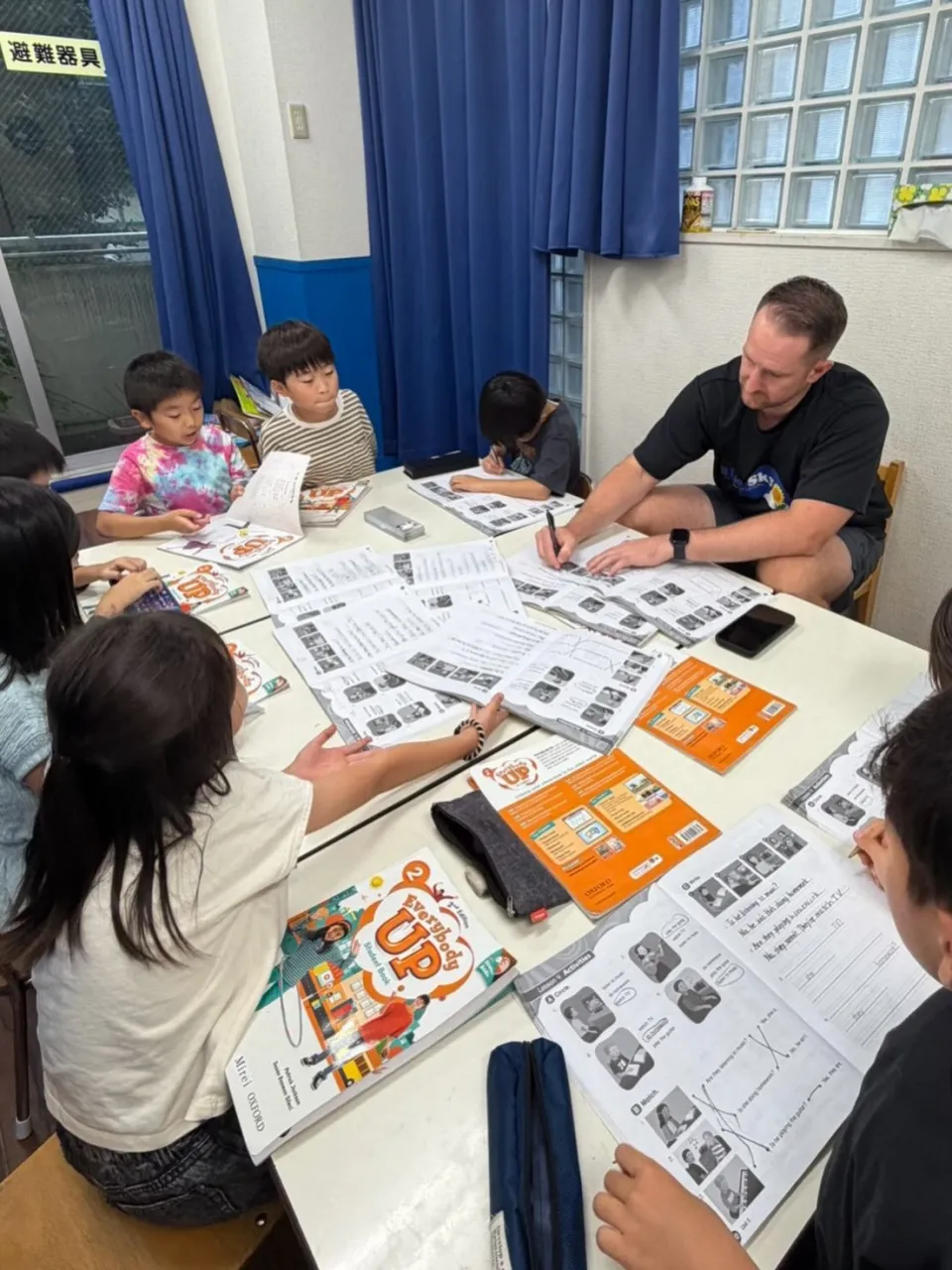 Bilingual class Wednesday 