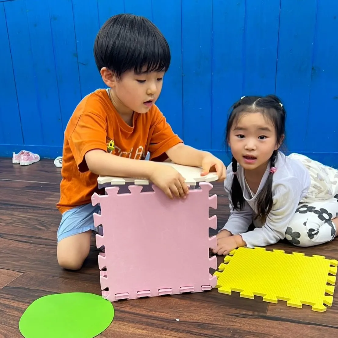 Snack time and free play time 