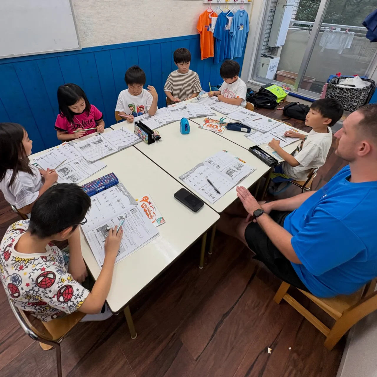 Bilingual class today 