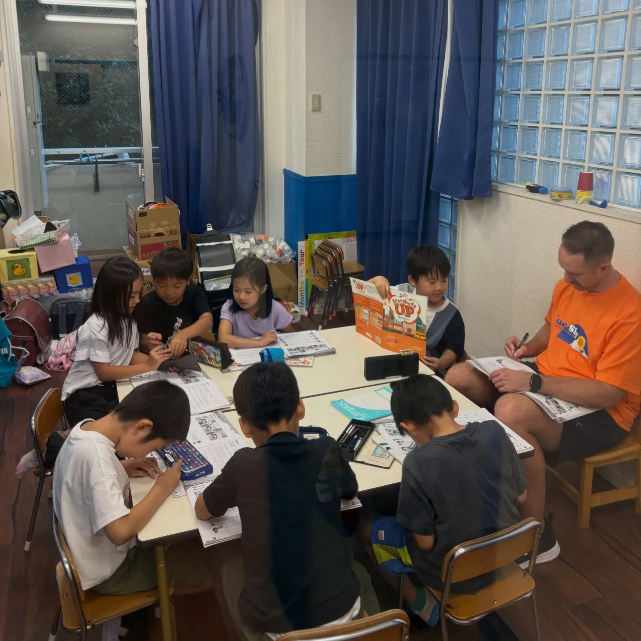 Bilingual class 